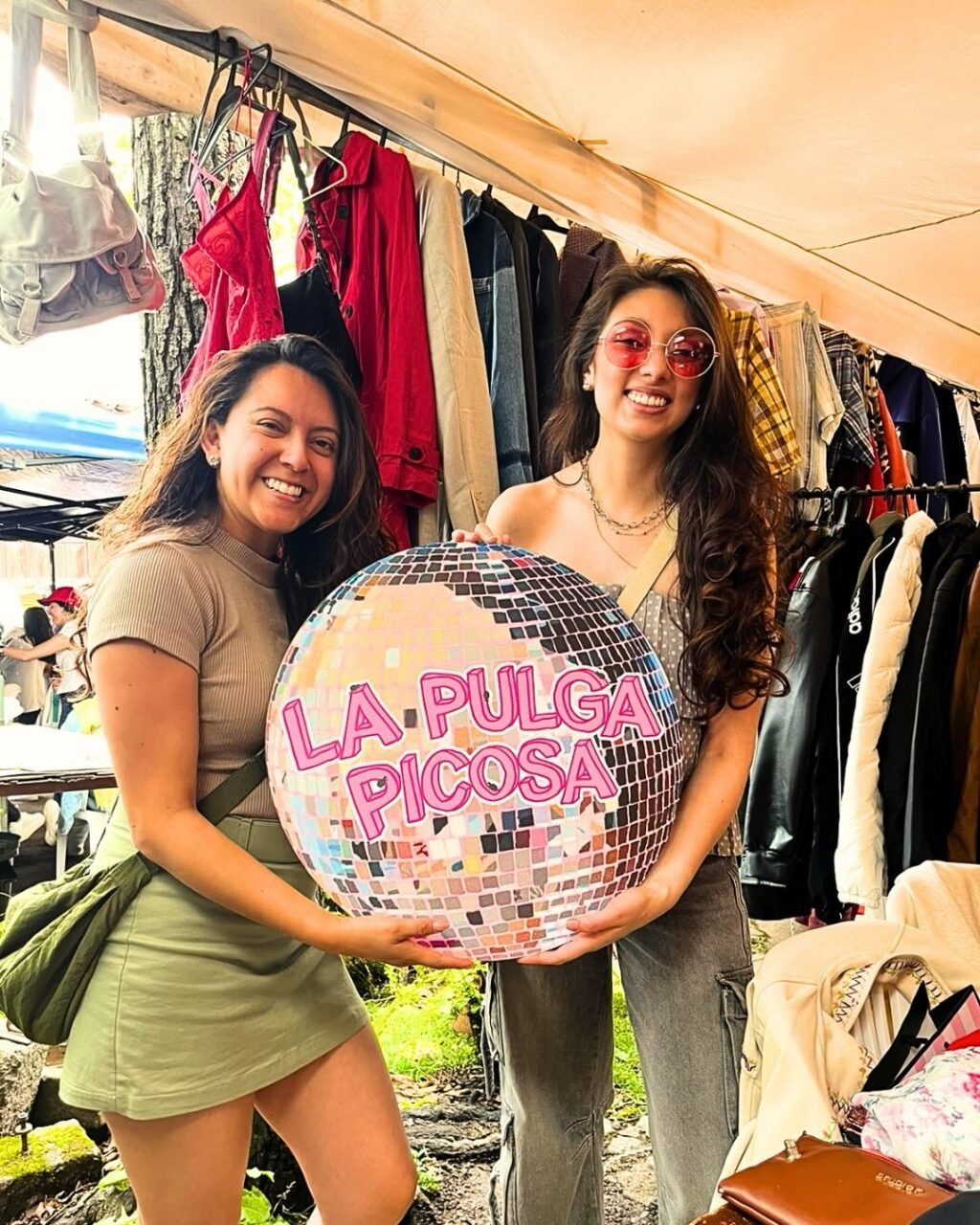 Instagram post from lapulgapicosa. This post is in position 3.