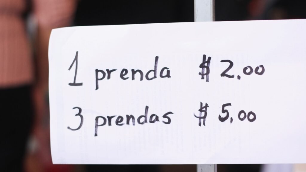 Instagram post from lapulgapicosa. This post is in position 4.