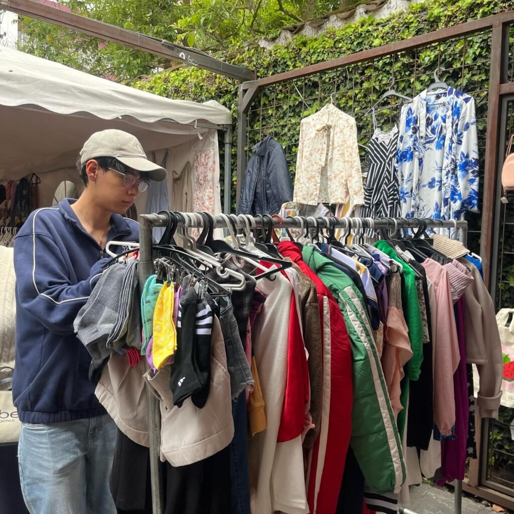 Instagram post from lapulgapicosa. This post is in position 7.