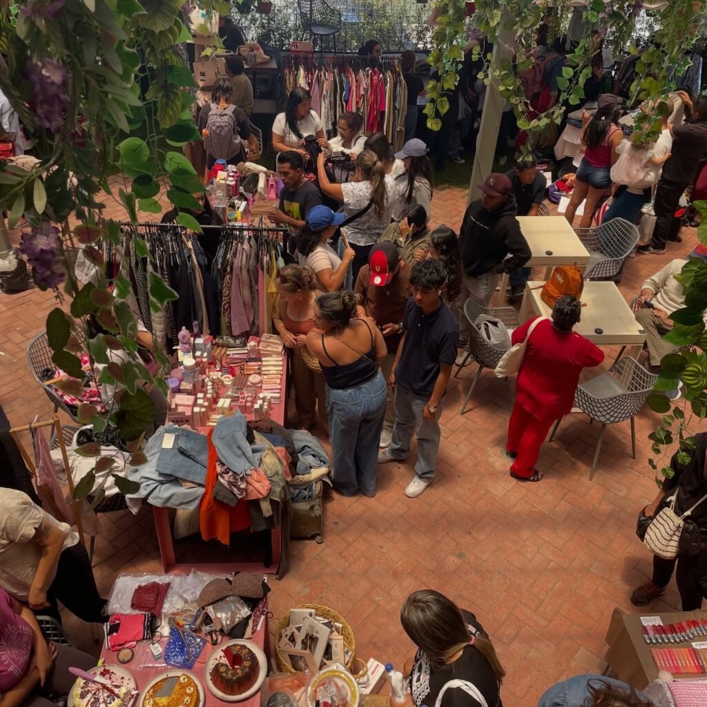 Instagram post from lapulgapicosa. This post is in position 3.