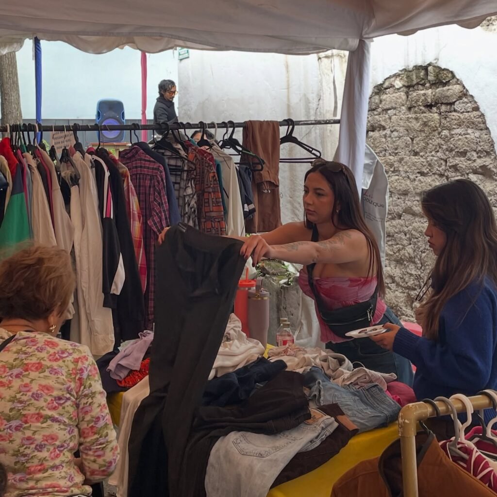 Instagram post from lapulgapicosa. This post is in position 3.