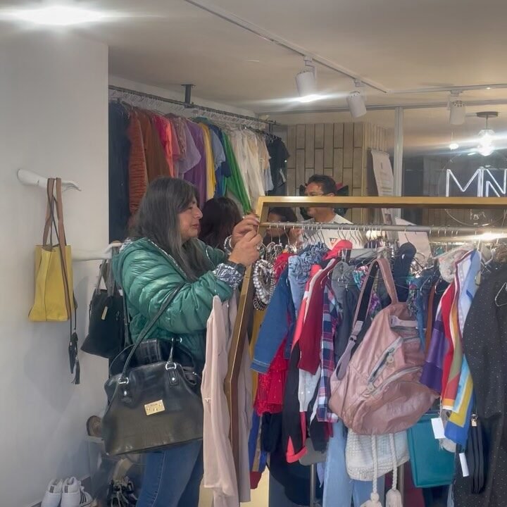 Instagram post from lapulgapicosa. This post is in position 3.